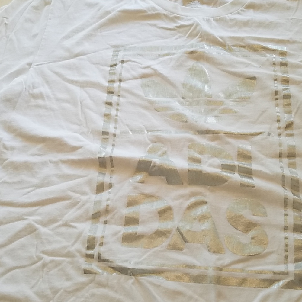Adidas tee